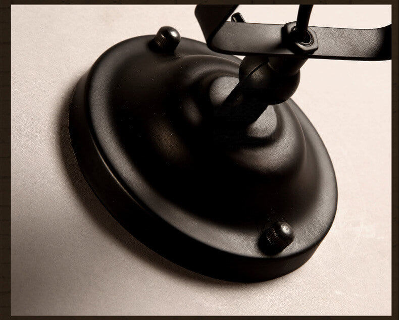 IronFlex - Verstelbare Wandlamp met Smeedijzeren Lampenkap en Cilindrische Arm