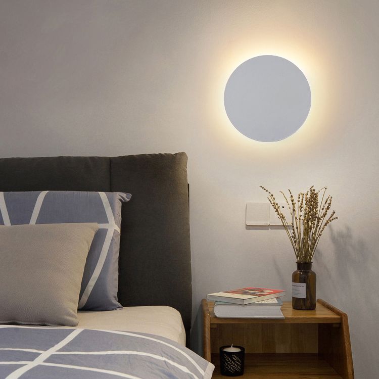 LichtCirkel - Stijlvolle Ronde Metalen Wandlamp voor Slaapkamer en Woonkamer | Modern Design