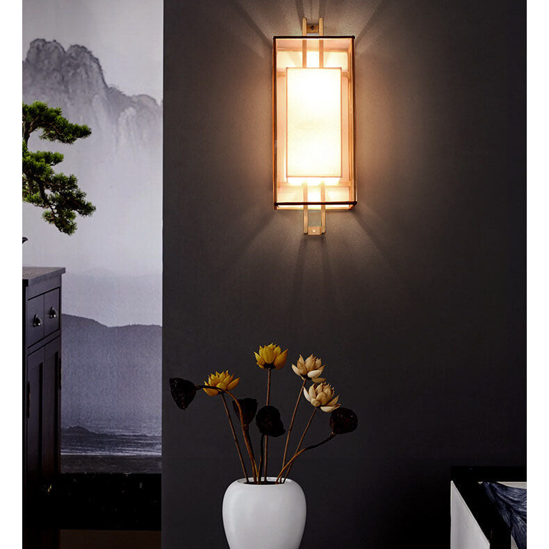 LuxeArt - Minimalistische wandlamp met één lichtpunt en stoffen kap geïnspireerd op Chinese elementen