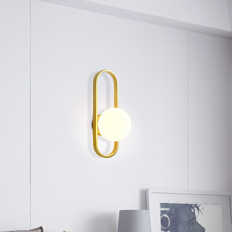 LumiCircle - Moderne Wandlamp met Glazen Bol en Cirkelvormig Design