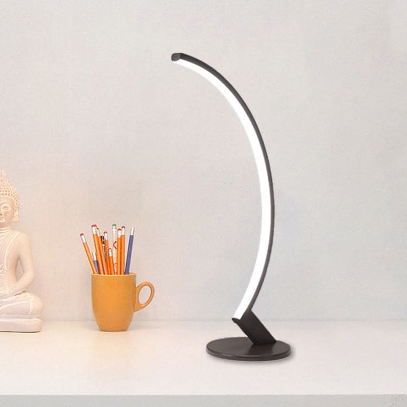 ArcLicht - Stijlvolle Boogvormige Metalen Tafellamp | Moderne Verlichting voor Elk Interieur