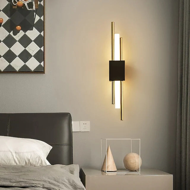 LuminLuxe - Stijlvolle LED Wandlamp in Zwart/Goud voor Luxe Slaapkamer Verlichting
