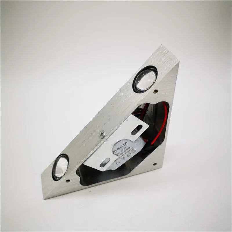 SunBright - Zonne-energie Schuttinglamp voor Heldere Buitenverlichting