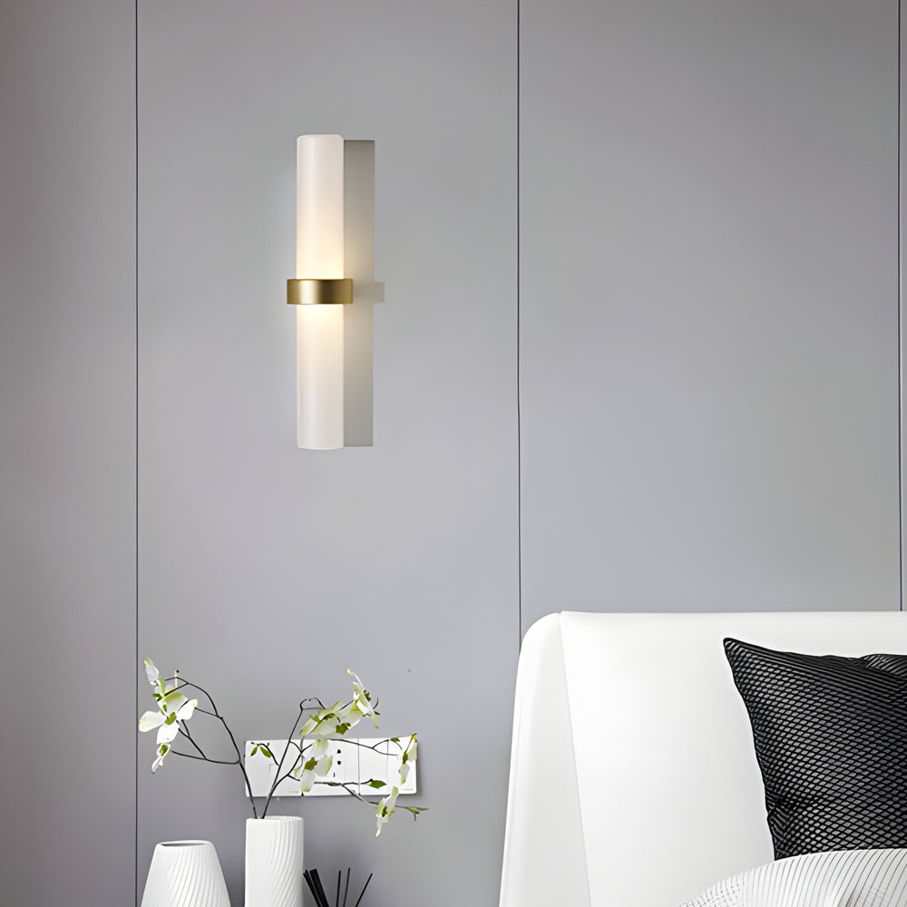 GlowTube - Moderne Wandlamp van Frosted Glass in Warm Wit voor Woonkamer