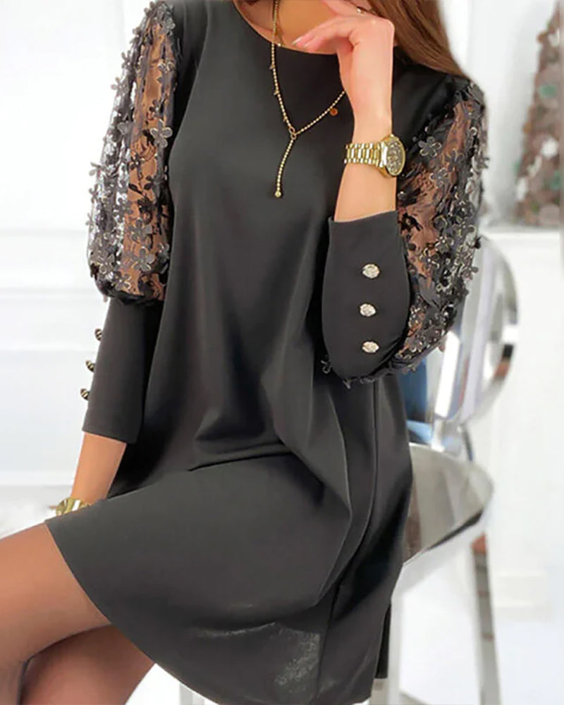 Elisabetha - Effen Jurk met Ronde Hals en Pofmouwen