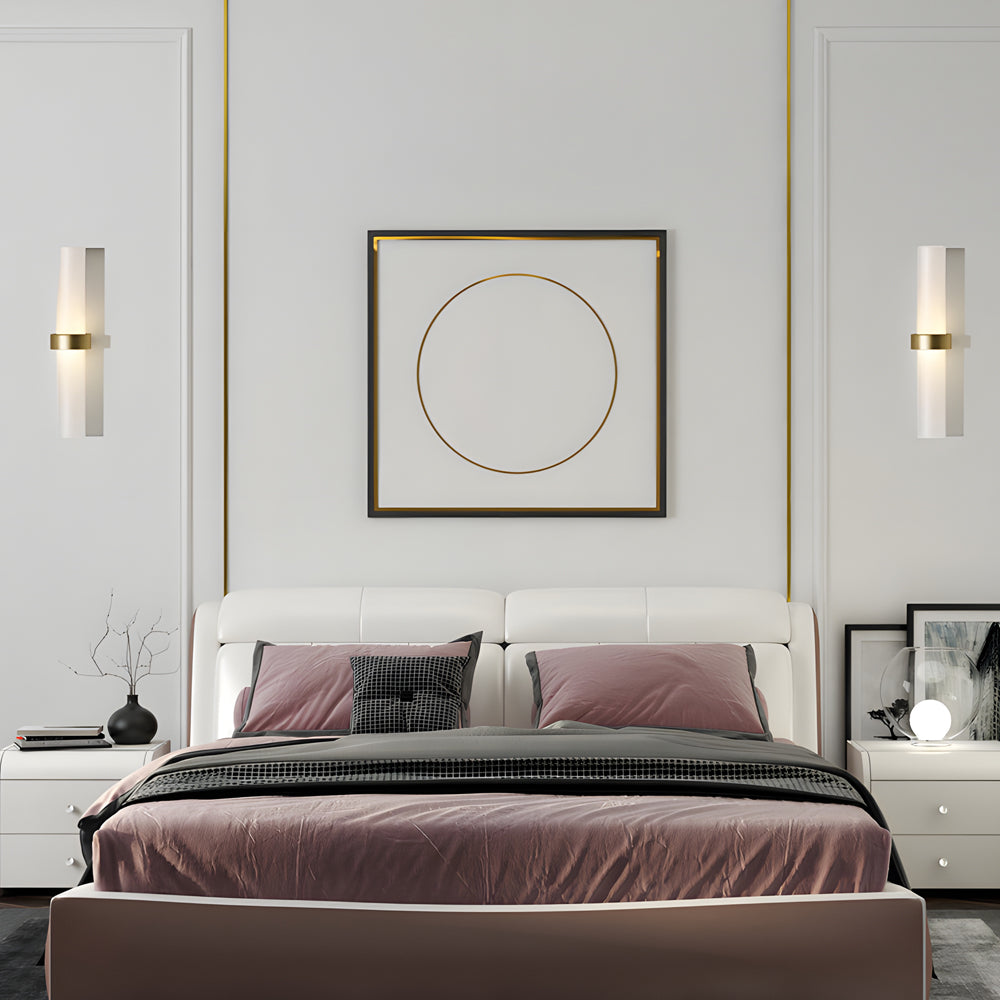 GlowTube - Moderne Wandlamp van Frosted Glass in Warm Wit voor Woonkamer