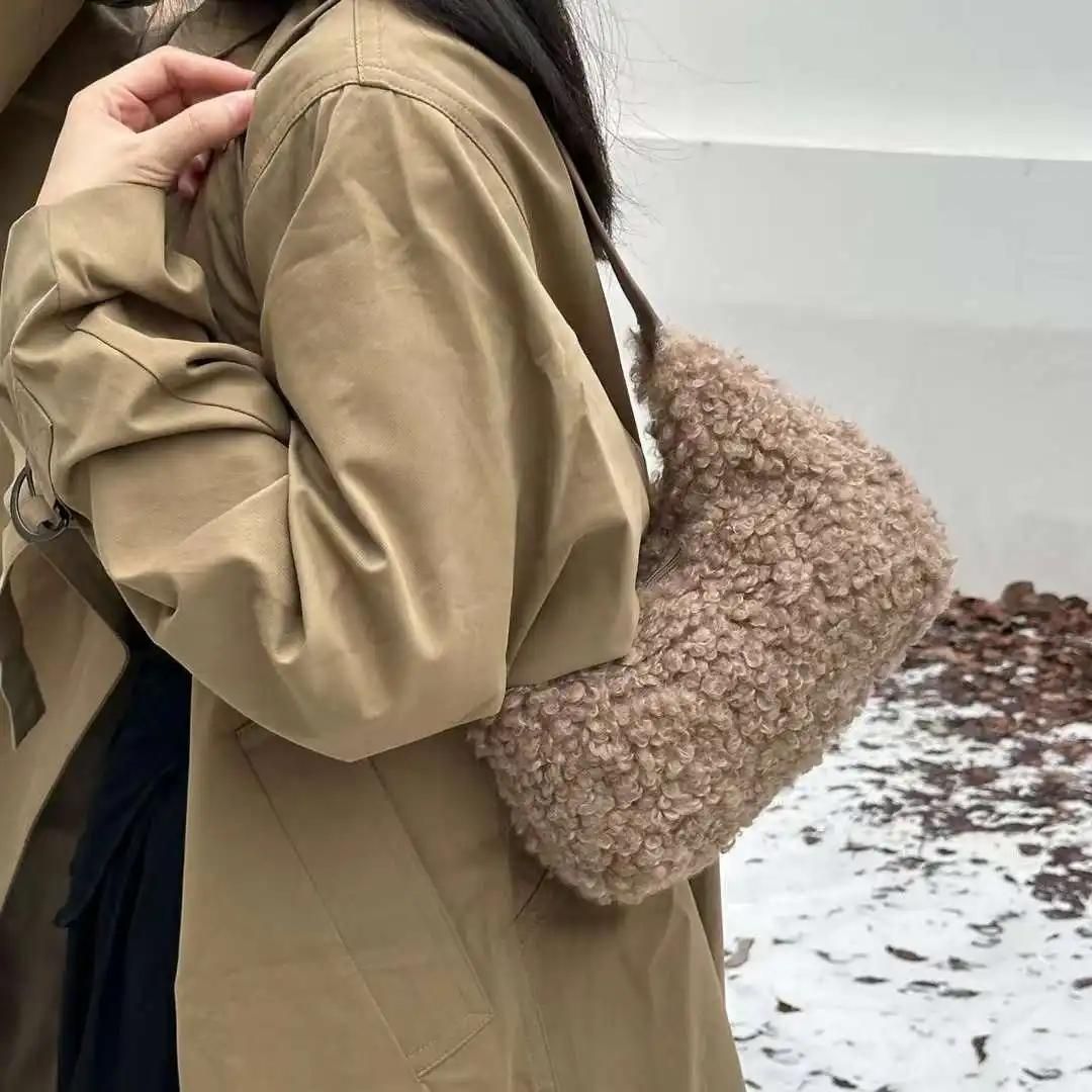 Kira - Luxe Kunstbont Schoudertas | Trendy en Comfortabel