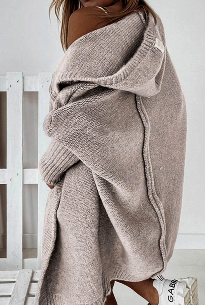 Sophie – Lange Stijlvolle Gebreide Jas met Capuchon voor de Herfst | Comfortabel en Warm