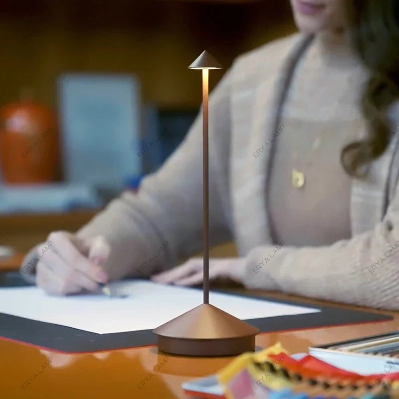 TableLuxe Glow - Stijlvolle LED Eettafellamp | Creatieve Verlichting voor Dineren