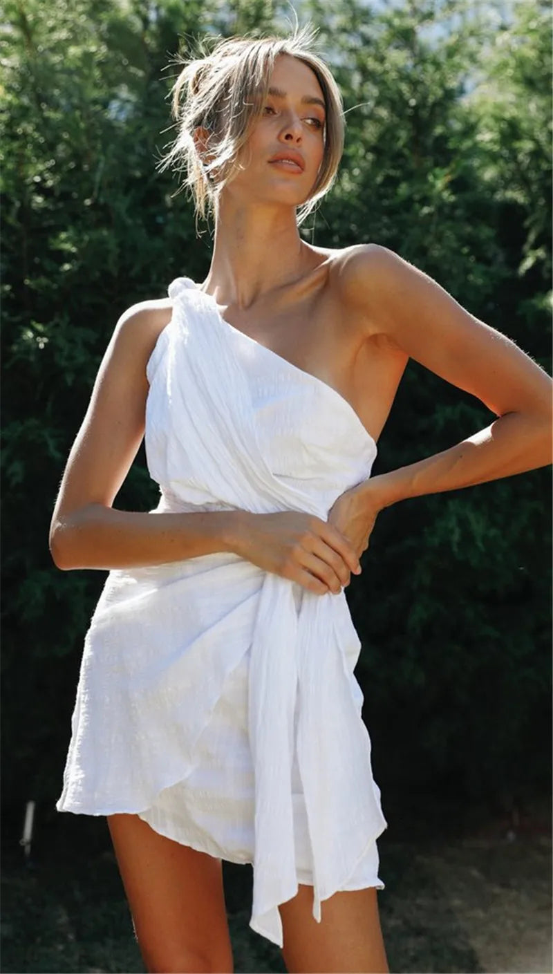 Witte Asymmetrische One-Shoulder Jurk | Moderne Elegantie voor Speciale Gelegenheden