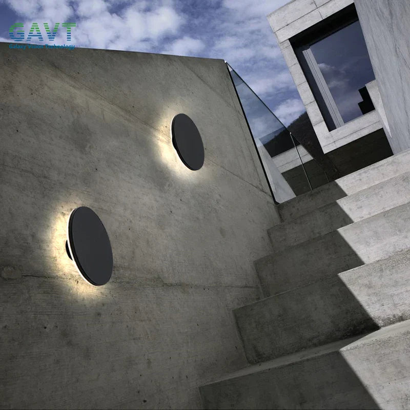 HydroLuxe - Weerbestendige LED Wandlamp voor Duurzame Buitenverlichting