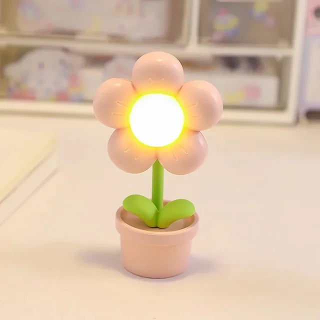 BloomGlow - Kleine Bloemvormige Tafellamp met LED Verlichting