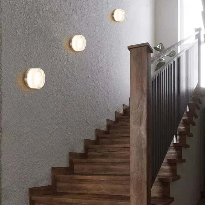 LumiOrb - Stijlvolle Moderne Ronde Wandlamp voor Minimalistische Interieurs