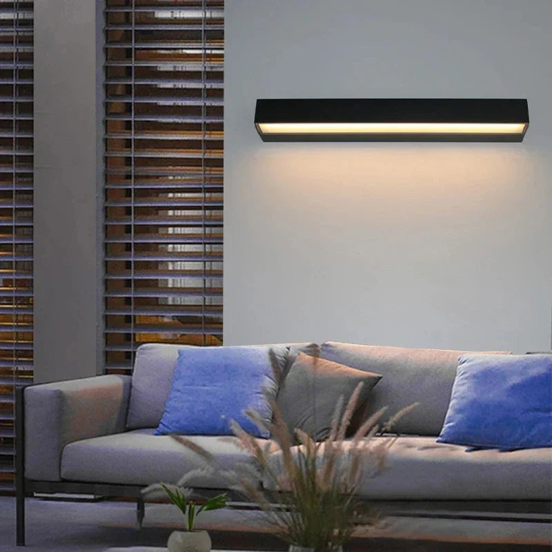 LumaTech - Stijlvolle Moderne LED Wandlamp voor Buitenverlichting