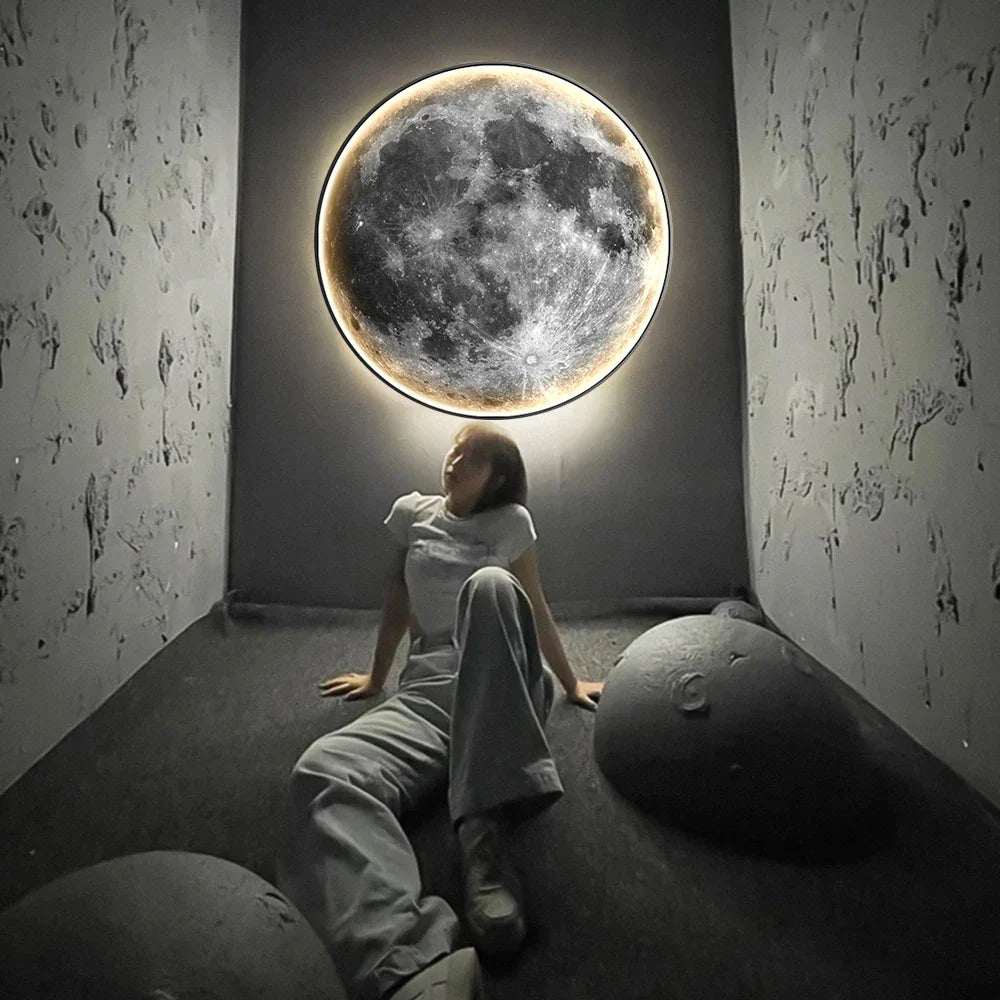 SterrenLicht - LED Maan Wandlamp met Astronaut Design
