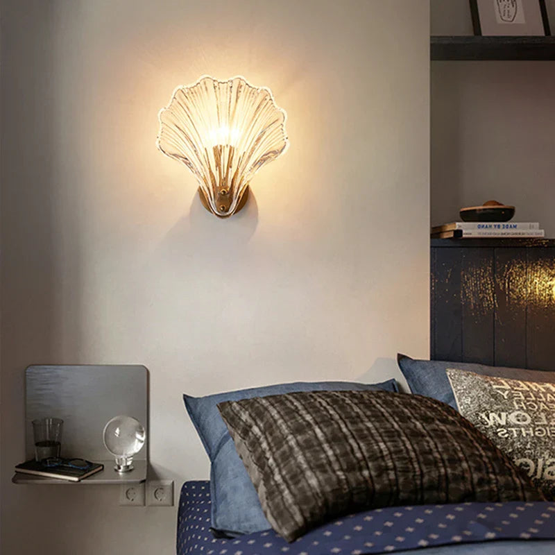 ShellLuxe - Schelpvormige Wandlamp van Glas voor een Elegante Uitstraling