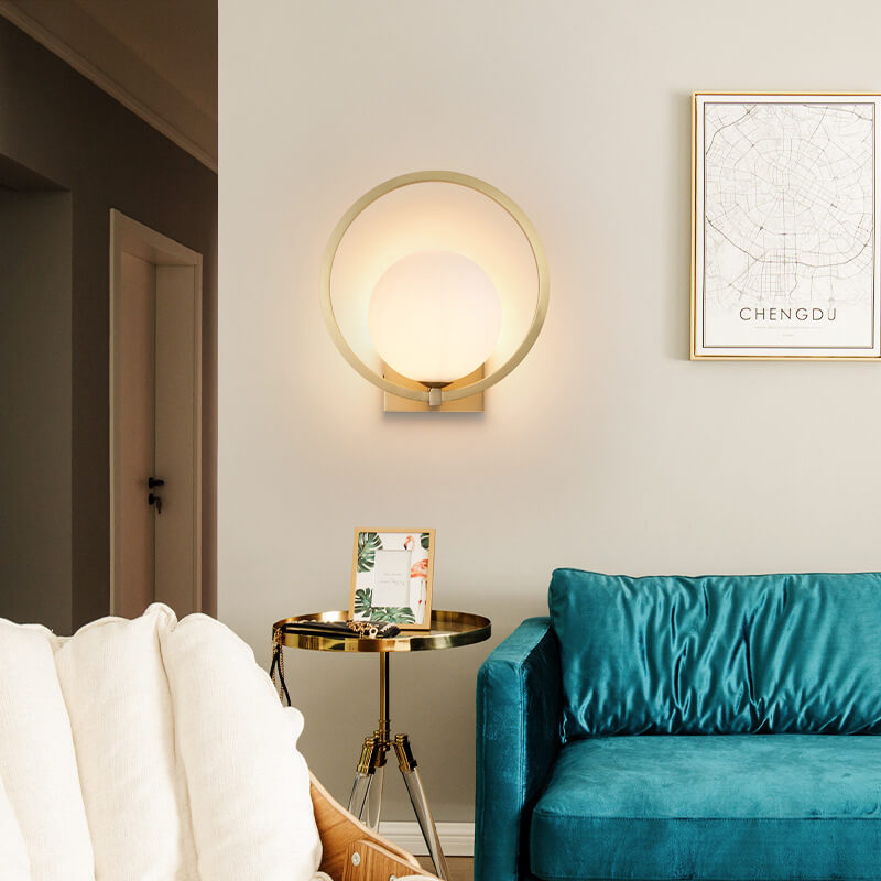 SphereGlow - Stijlvolle wandlamp met glazen bol en één enkele lichtbron