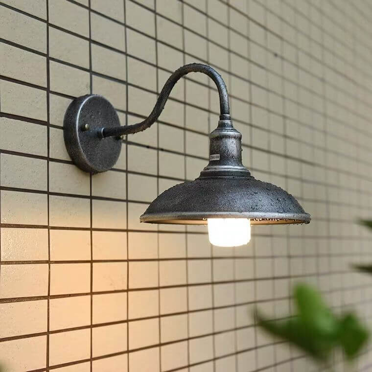IronGlow - Retro buitenwandlamp met ijzeren lichtkoepel | Robuuste en stijlvolle verlichting