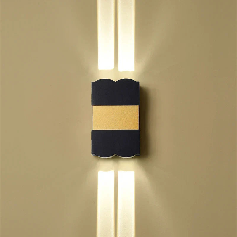 AquaGuard - Waterdichte Buitenwandlamp voor Duurzame Verlichting