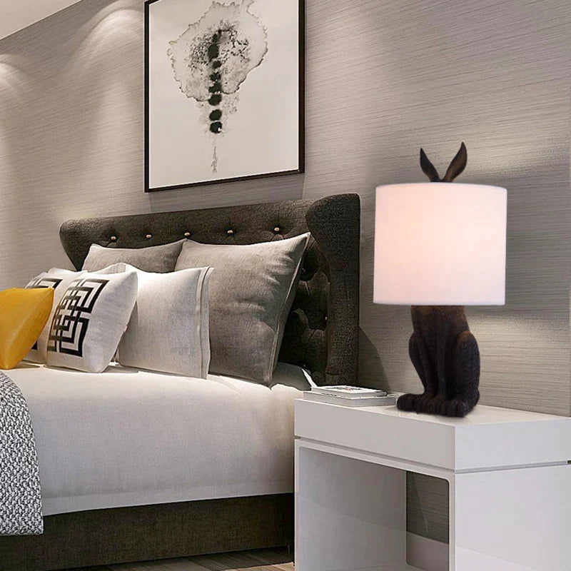 BunnyLuxe - Artistieke Konijnenmasker Tafellamp voor Stijlvolle Verlichting