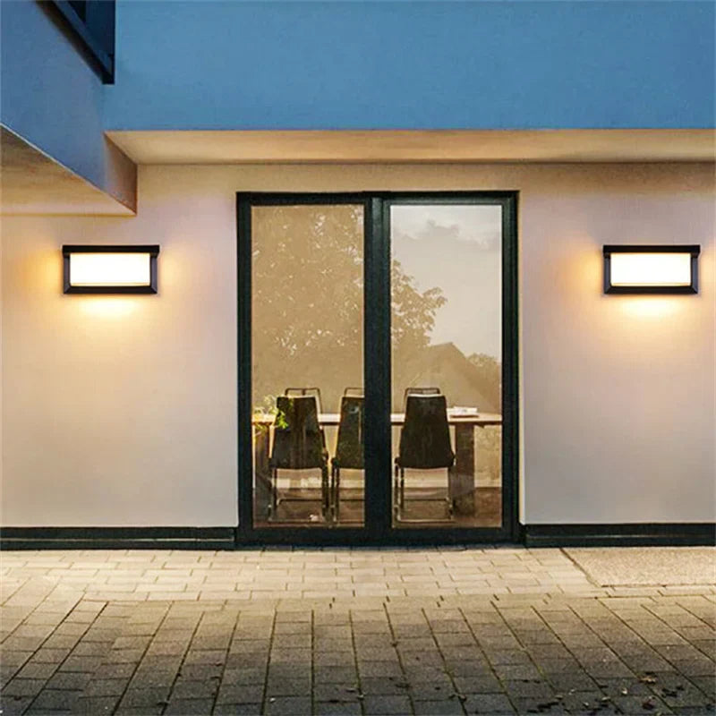 SunVilla - Stijlvolle Zonne-energie Buitenlamp voor Villa's en Terrassen