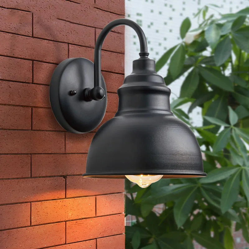 RetroShield - Weerbestendige Klassieke LED Wandlamp voor Buiten