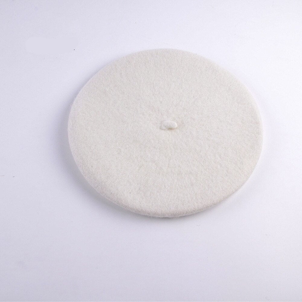 Sophia's Wolvilten Baret in Kunstenaarsstijl | Warme Dames Beanie