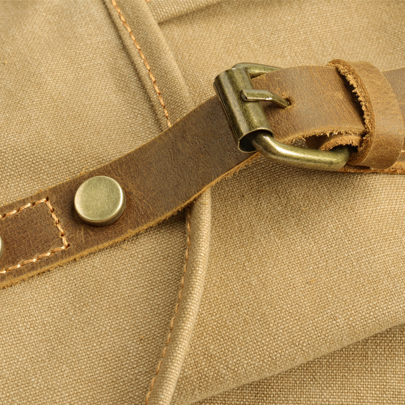 Militaire Canvas Rugzak | ExpeditionGear – Robuust en Betrouwbaar voor Avonturen