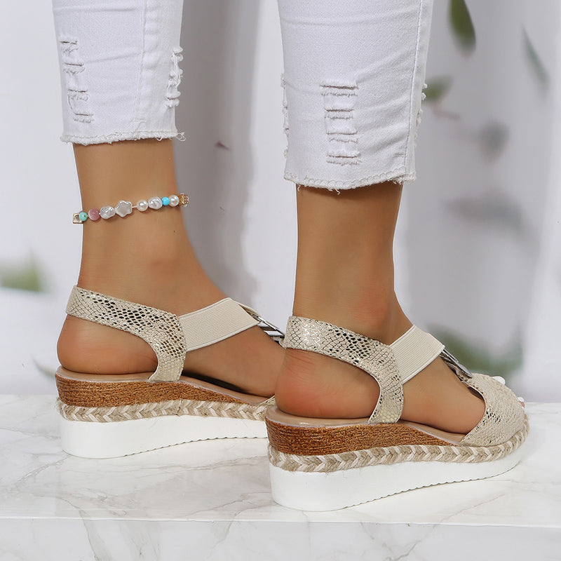 SiennaFlex – Zwarte Sleehak Sandalen met Slangenprint voor Dames