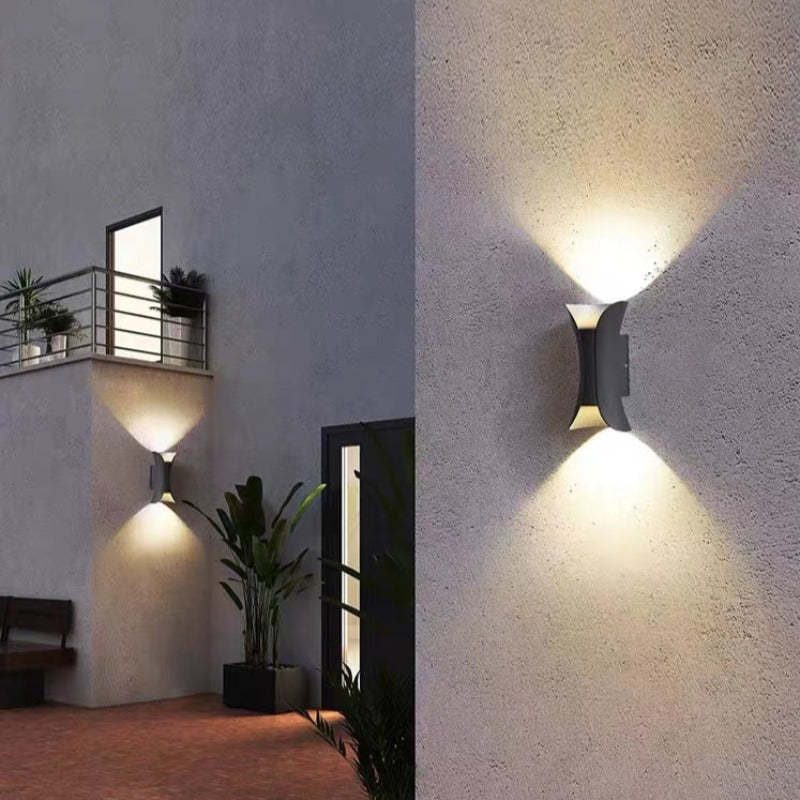 LuxorLED - Moderne Design LED Wandlamp | Zwart Gouden Metaal voor Buiten en Tuin