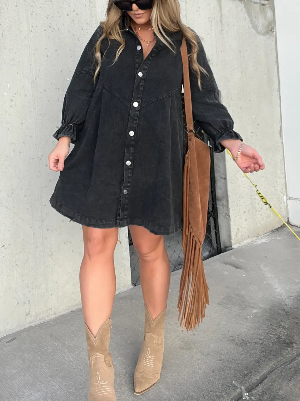 Denim Elegance - Gewassen Denim Blouse met Pofmouwen | Trendy en Stijlvolle Damesblouse