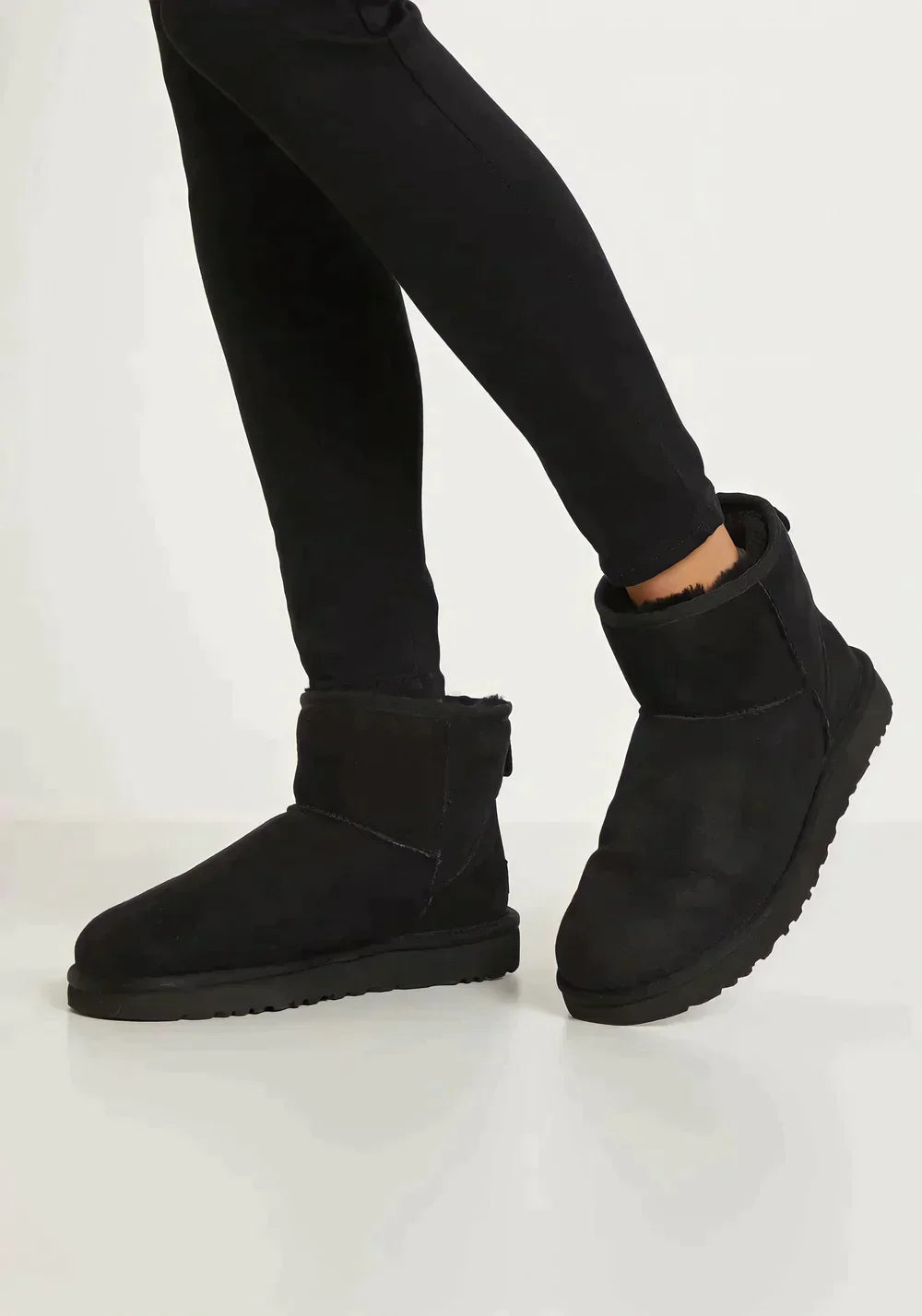 Suede Luxe Enkellaarsjes met Warme Voering - Comfortabele Damesboots voor Winterdagen