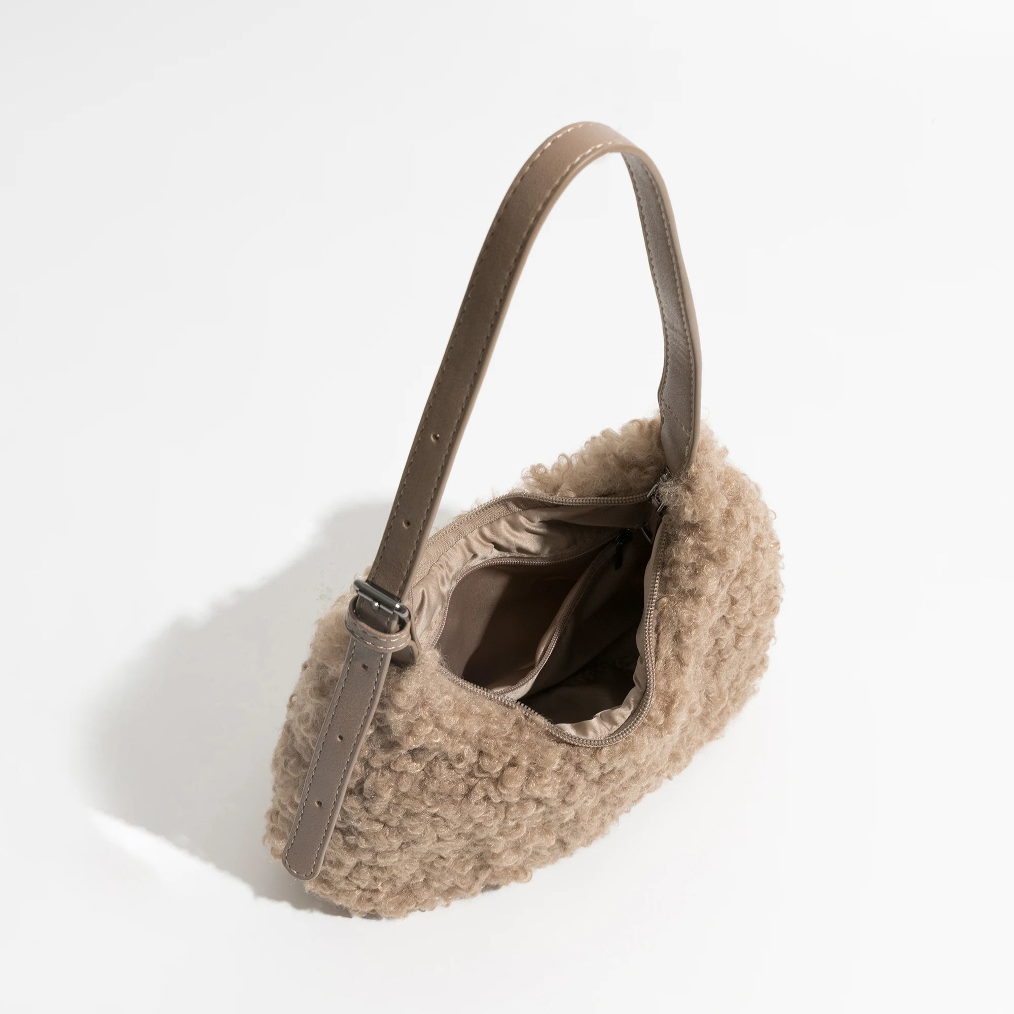 Kira - Luxe Kunstbont Schoudertas | Trendy en Comfortabel