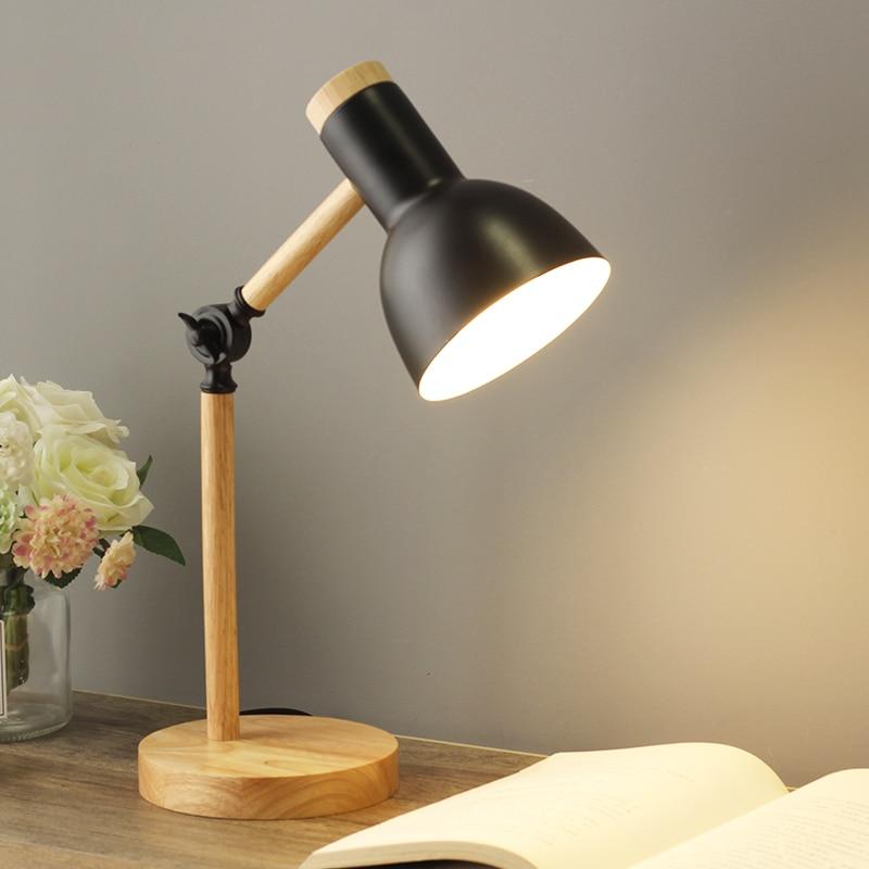 ScandiLicht - Scandinavische Houten Bureau Lamp | Stijlvolle Verlichting voor Werk- en Woonruimtes