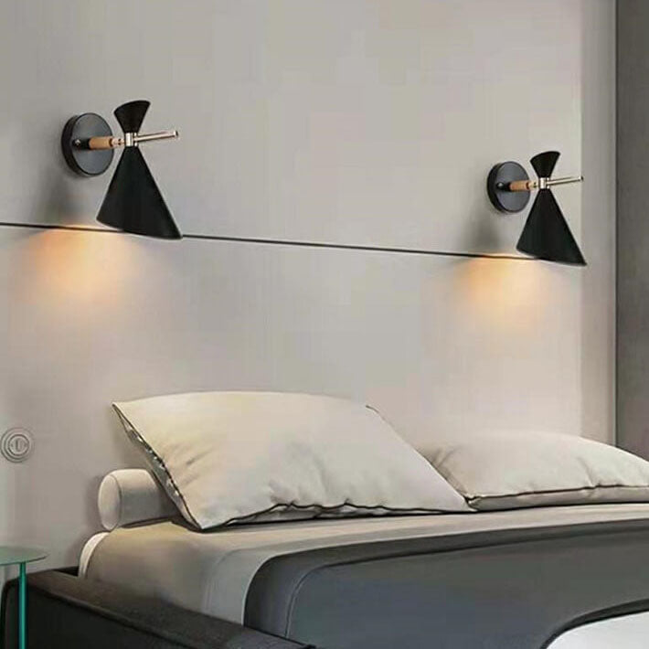 ScandiShine - Minimalistische Scandinavische Wandlamp met Hoornkap