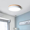 ScandiShade - Moderne Plafondlamp van Wit en Grijs Metaal met Houten Accenten voor Slaapkamer en Woonkamer