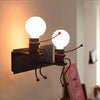 MetaalPro - Stoere Robot Wandlamp van Smeedijzer | Industrieel Design