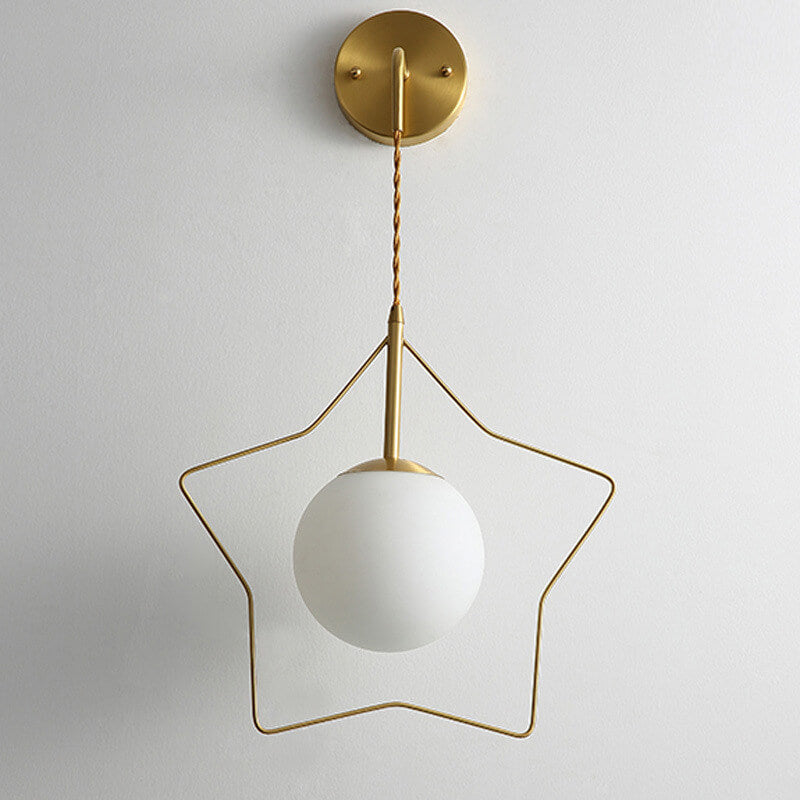 StarGlow - Stijlvolle wandlamp met stervormig ontwerp en glazen bol met warm licht
