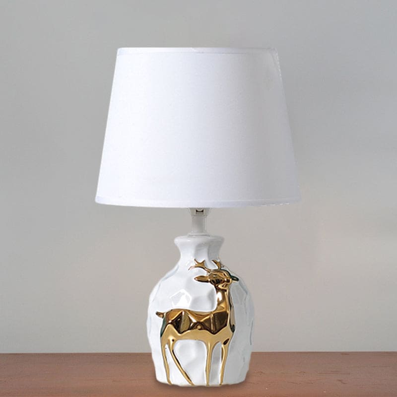 Tafellamp met Taps Toelopende Hertenvaas Voet | Elegante Verlichting voor Woonkamer en Slaapkamer