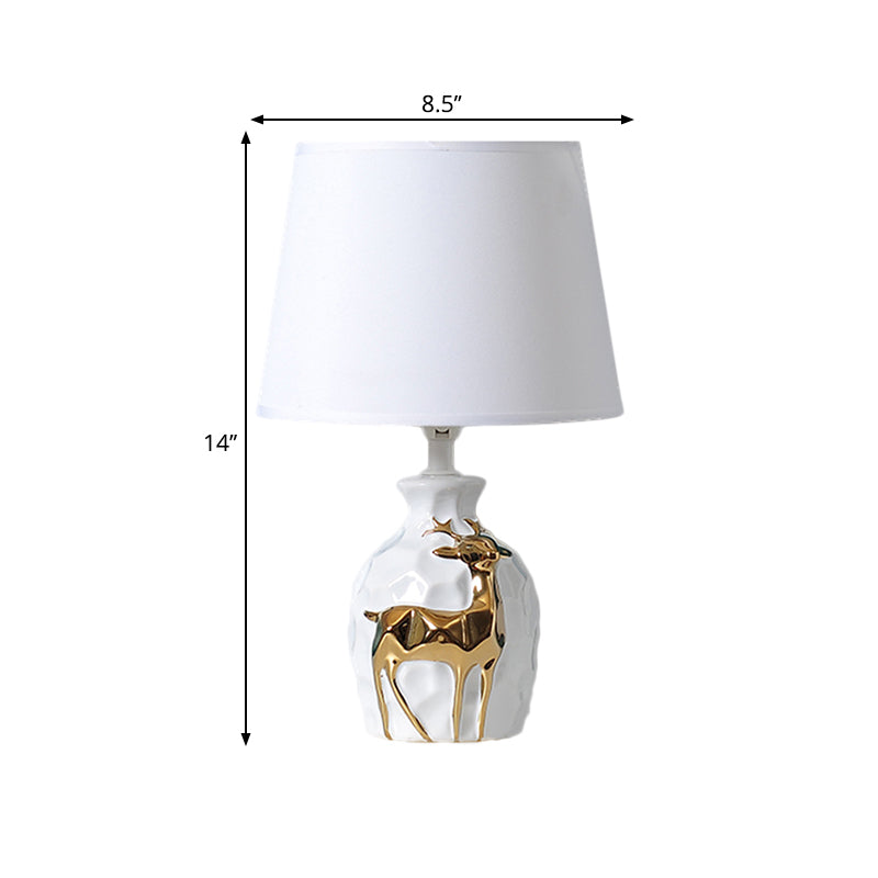 Tafellamp met Taps Toelopende Hertenvaas Voet | Elegante Verlichting voor Woonkamer en Slaapkamer
