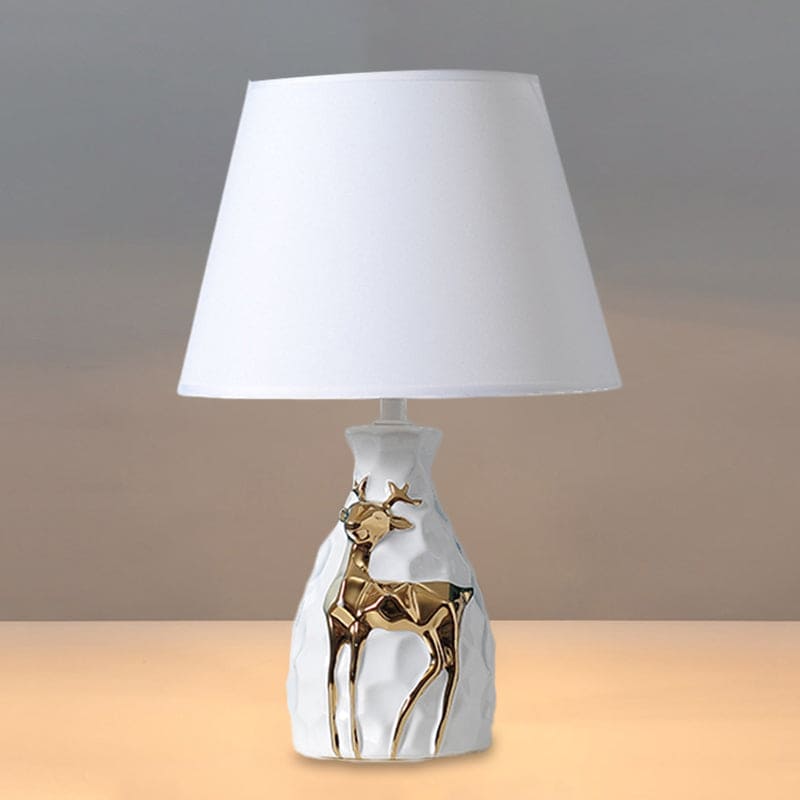 Tafellamp met Taps Toelopende Hertenvaas Voet | Elegante Verlichting voor Woonkamer en Slaapkamer