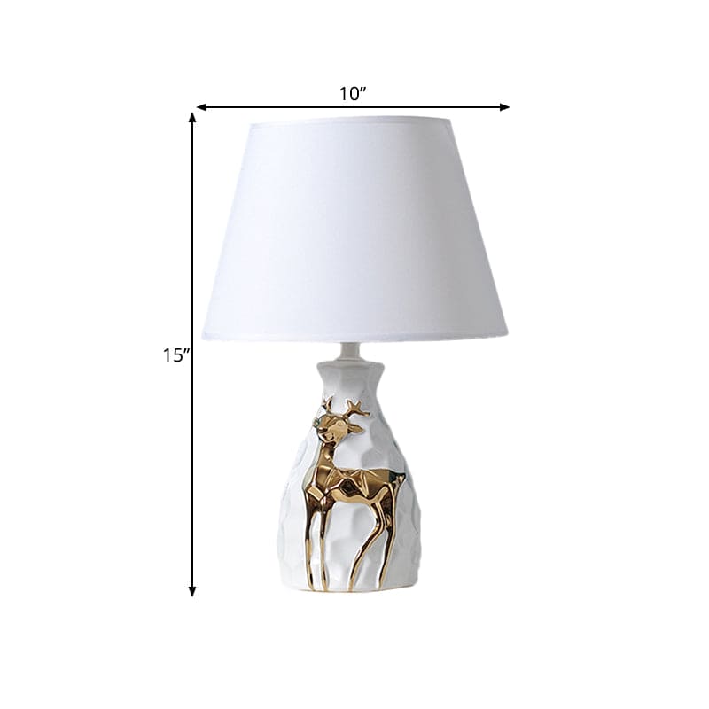 Tafellamp met Taps Toelopende Hertenvaas Voet | Elegante Verlichting voor Woonkamer en Slaapkamer