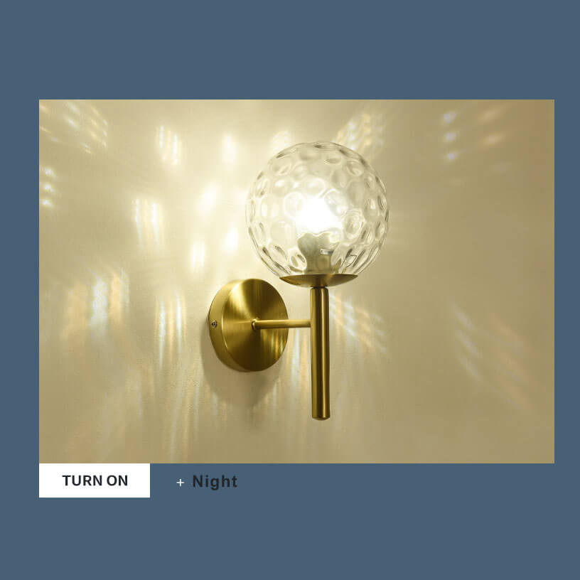 GlobeLight - Moderne glazen bol wandlamp met één lichtpunt en bolvormige arm