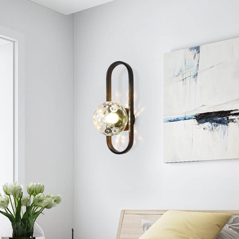 LumiCircle - Moderne Wandlamp met Glazen Bol en Cirkelvormig Design