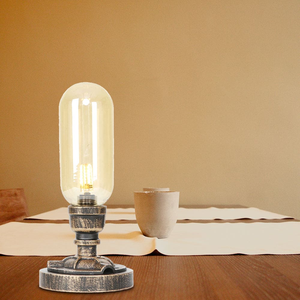 TechLicht - Moderne Tafellamp met Industrieel Design en Metalen Pijp voor Unieke Verlichting