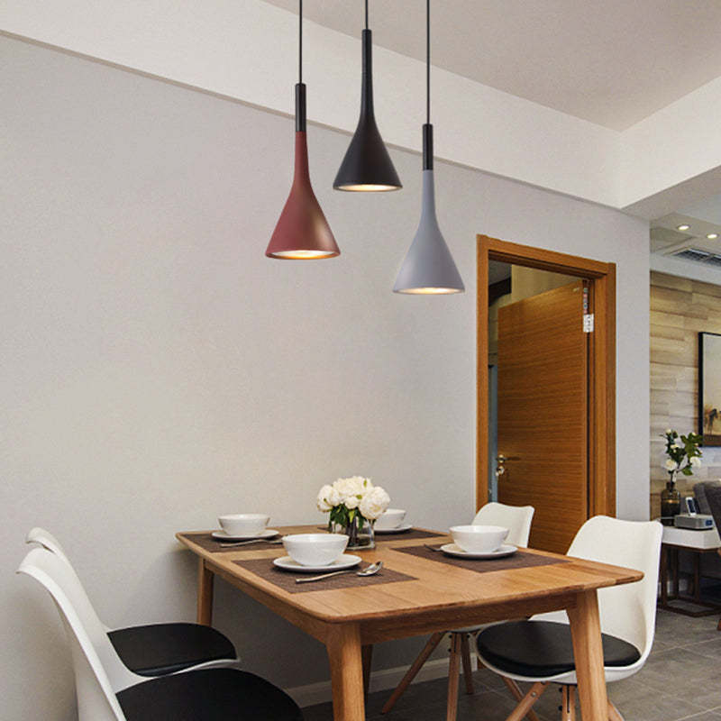 TriLux Moderne Driehoek Hanglampen - Zwart, Wit en Geel Designlampen voor Woonkamer en Eettafel