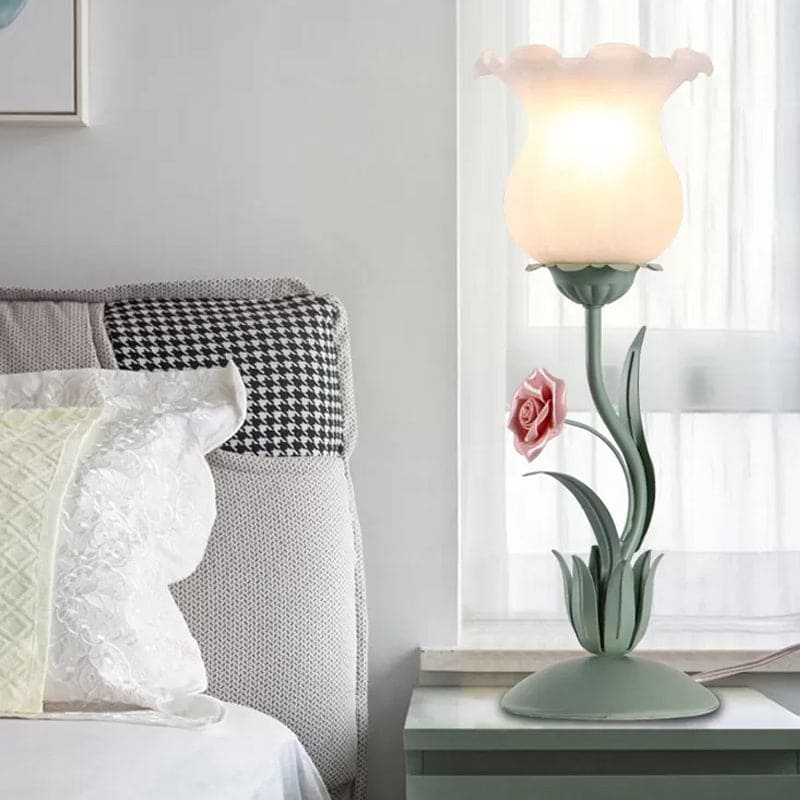 BloemLicht - Tafellamp met Bloemmotief voor Nachtkastje | Sfeervolle Verlichting voor de Slaapkamer