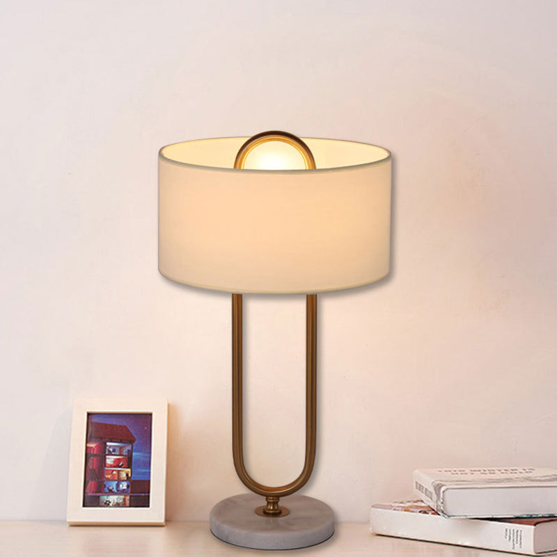 Witte Trommel Nachtkastlamp met Ovale Staander | Stijlvolle Sfeerverlichting voor Slaapkamer en Woonkamer