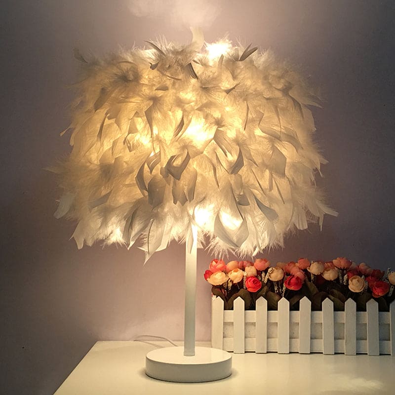 FeatherLux - Veren Bolvormige Tafellamp | Stijlvolle Verlichting voor Een Luxe Interieur