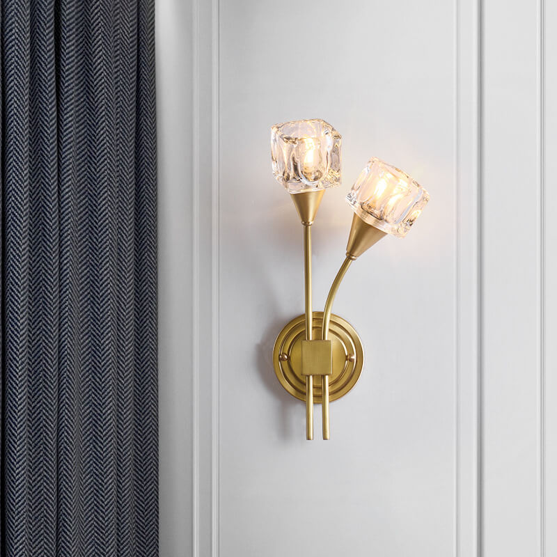 BlossomGlow - Bloemvormige wandlamp met twee lichtpunten